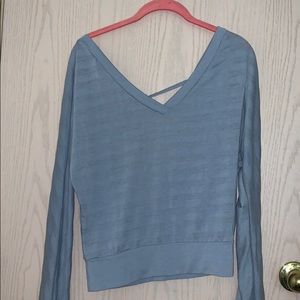 V neck long backless long sleeve shirt